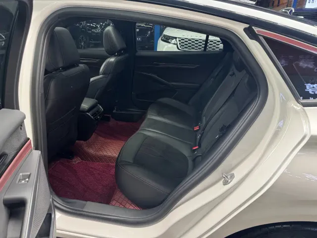 Ford Mondeo — Фото автомобиля 10