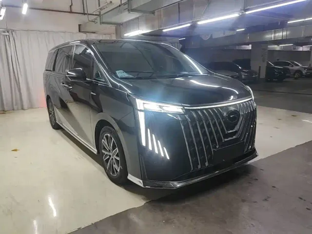 GAC Trumpchi M8 — Фото автомобиля 3