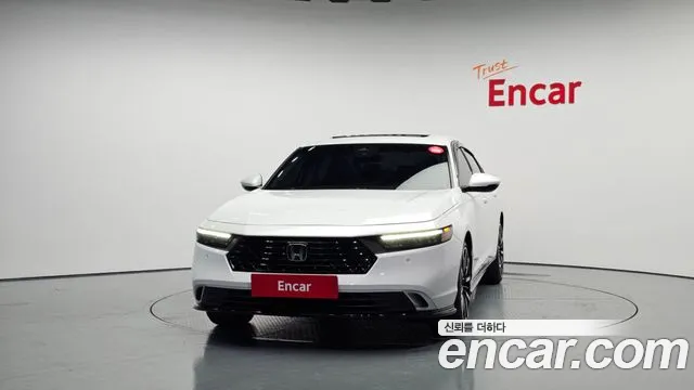 Honda Accord — Фото автомобиля 3