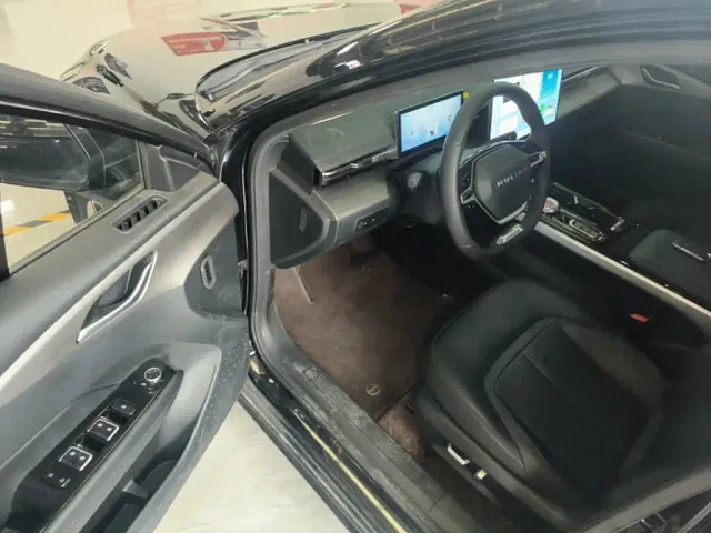 Wuling Starlight — Фото автомобиля 11