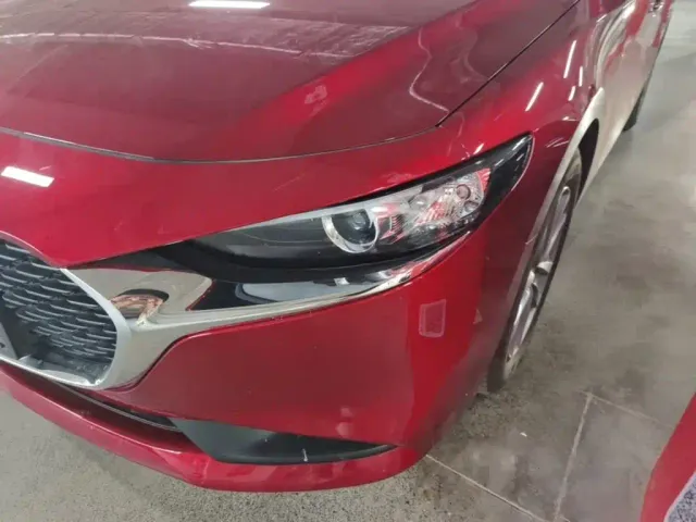 Mazda Axela — Фото автомобиля 23