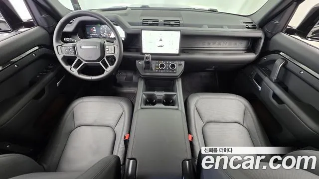 Land Rover Defender L663 — Фото автомобиля 10