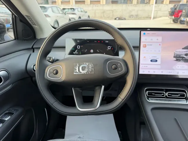 Changan Qiyuan Q05 — Фото автомобиля 11