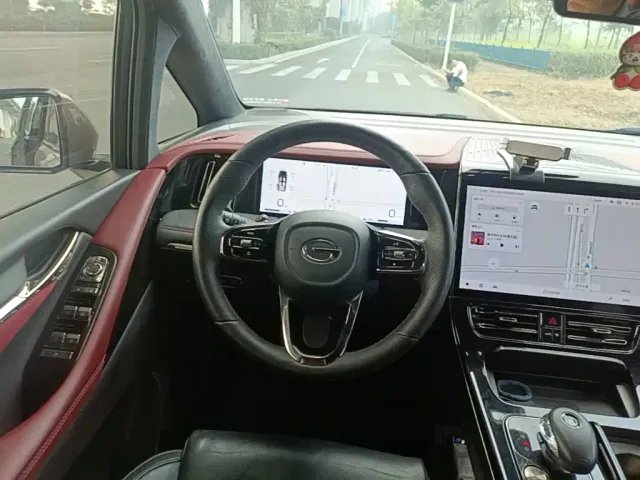 GAC Trumpchi M8 — Фото автомобиля 10