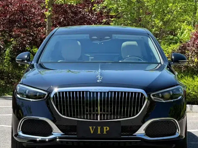 Фотография автомобиля — Mercedes-Benz Maybach S-Class