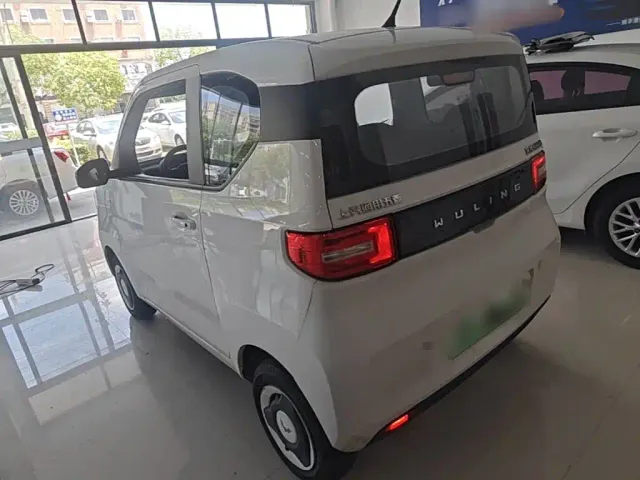 Wuling Hongguang Mini EV — Фото автомобиля 4