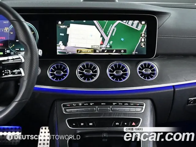 Mercedes-Benz E-Class — Фото автомобиля 14