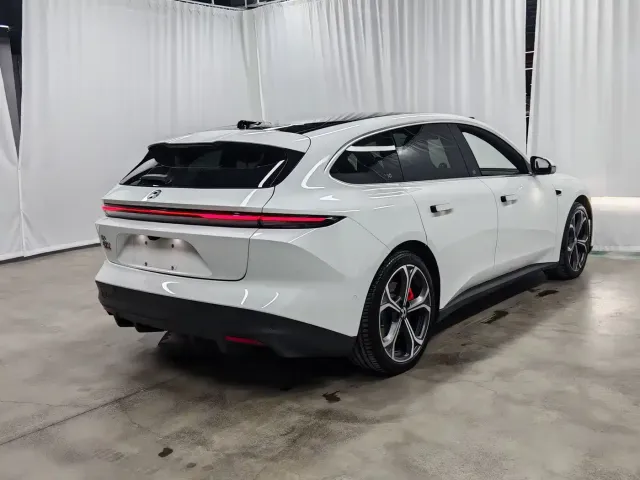 Nio ET5 Touring — Фото автомобиля 6