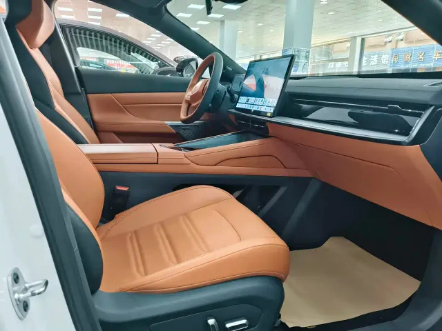 Dongfeng eπ 007 — Фото автомобиля 13
