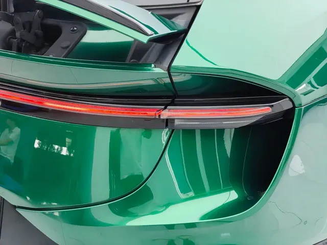 Lotus Eletre — Фото автомобиля 7