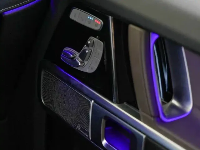 Mercedes-Benz Mercedes-Benz G-Class 2023 G 500 — Фото автомобиля 17