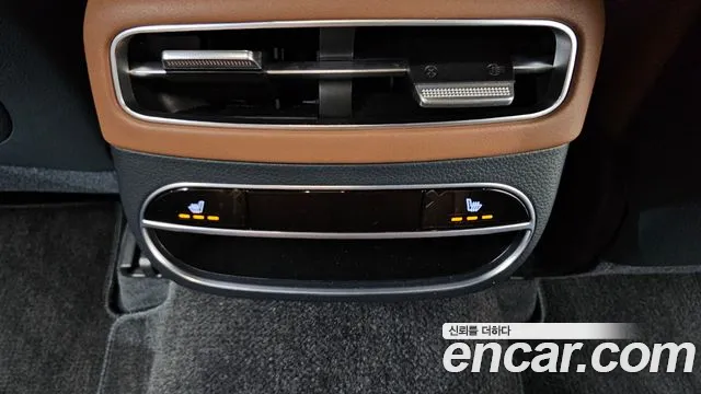 Genesis GV70 2.5T Бензин AWD — Фото автомобиля 18