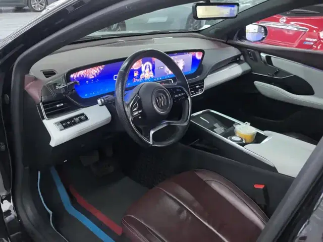 Buick LaCrosse — Фото автомобиля 12
