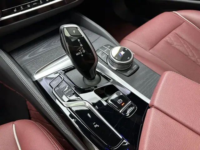 BMW 5 Series — Фото автомобиля 18