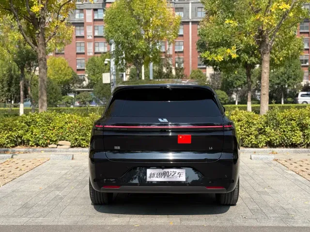 Li Auto L6 — Фото автомобиля 6