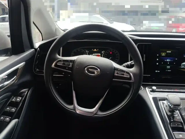 GAC Trumpchi M8 — Фото автомобиля 10