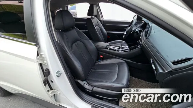 Hyundai Sonata Sonata (DN8) 2.0 LPG(Для проката) — Фото автомобиля 19