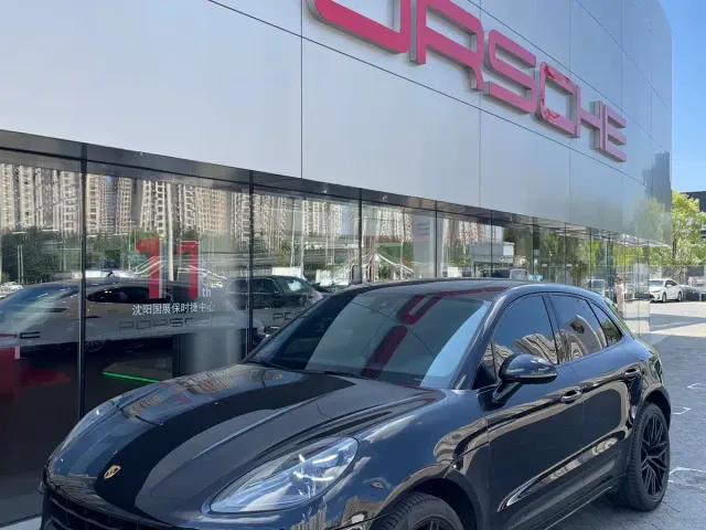 Porsche Macan — Фото автомобиля 2