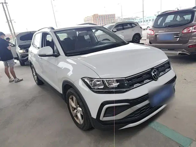 Volkswagen T-Cross — Фото автомобиля 3