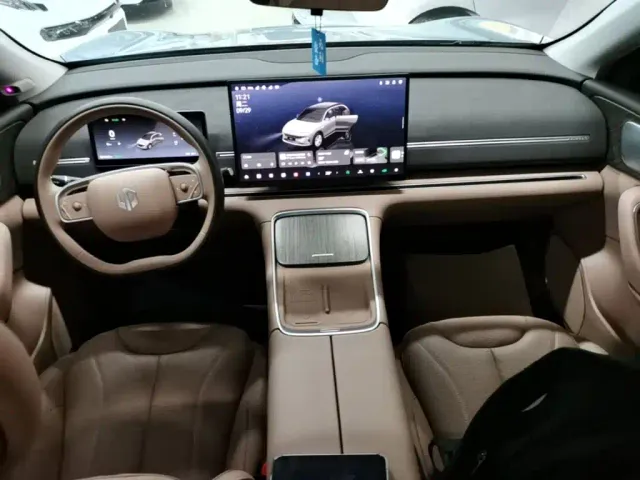 Leapmotor C11 — Фото автомобиля 9