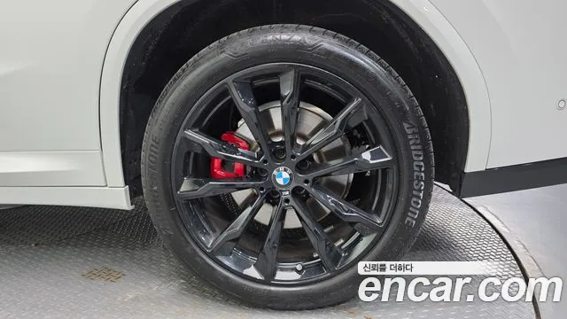 BMW X4 xDrive20i M Sport Pro Special Edition — Фото автомобиля 21