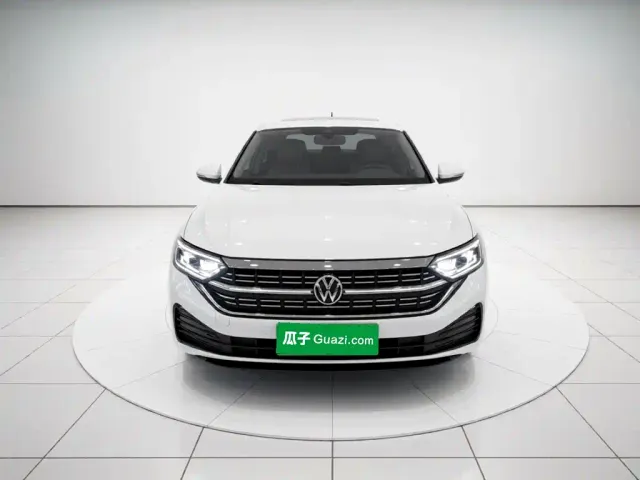 Volkswagen Sagitar — Фото автомобиля 2