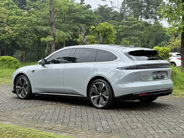Nio ET5 Touring — Фото автомобиля 19