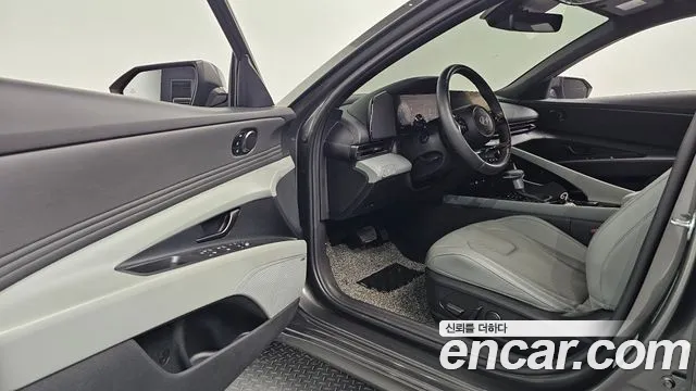 Hyundai Avante CN7 — Фото автомобиля 15