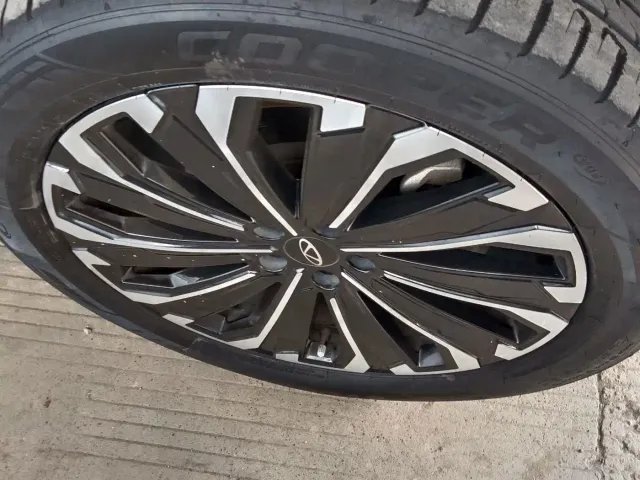 Chery Tiggo 9 — Фото автомобиля 13