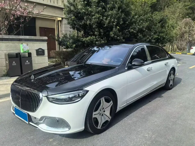 Фотография автомобиля — Mercedes-Benz Maybach S-Class