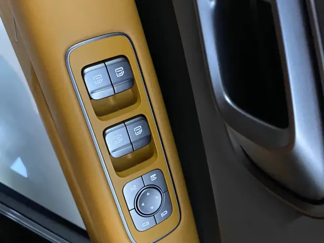 Li Auto i6 — Фото автомобиля 9