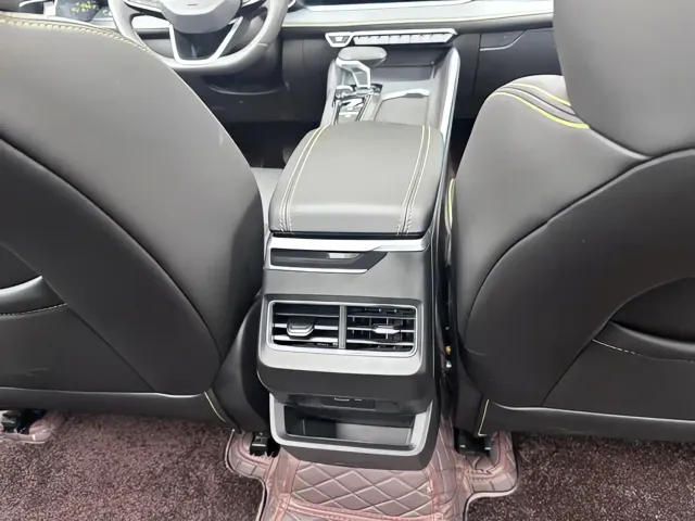 Geely Xingrui — Фото автомобиля 12
