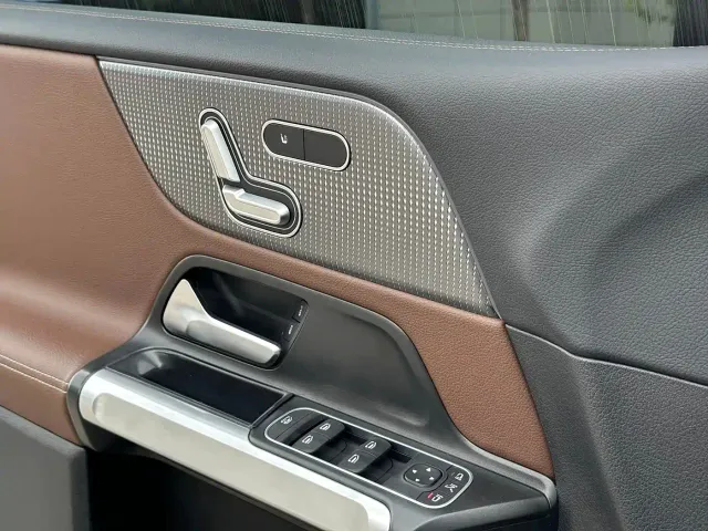Mercedes-Benz GLB-Class — Фото автомобиля 21