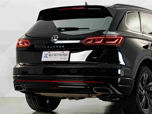 Volkswagen Touareg — Фото автомобиля 7