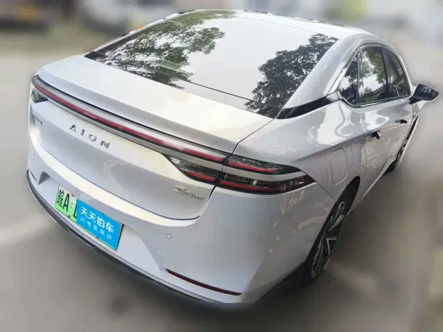 Aion AION S Plus 2022 70 Smart Edition — Фото автомобиля 2