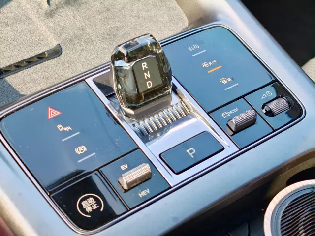 BYD Seal — Фото автомобиля 17