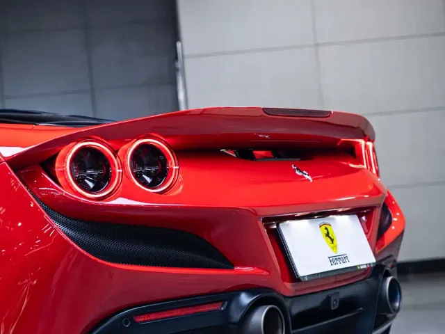 Ferrari F8 — Фото автомобиля 4