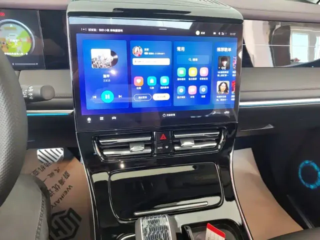 GAC Trumpchi M8 — Фото автомобиля 12