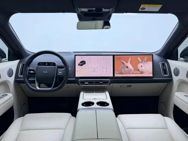 Li Auto L8 — Фото автомобиля 14