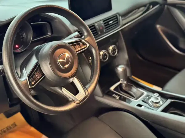 Mazda CX-4 — Фото автомобиля 7