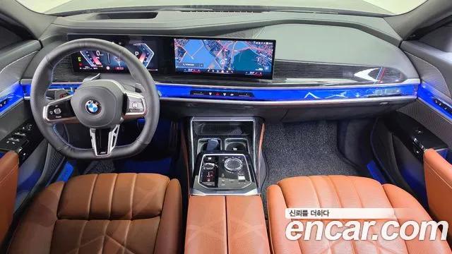 BMW 7 Series G70 — Фото автомобиля 10