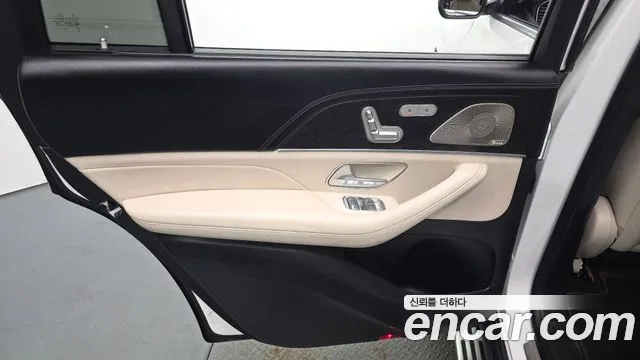 Mercedes-Benz GLS-Class — Фото автомобиля 22
