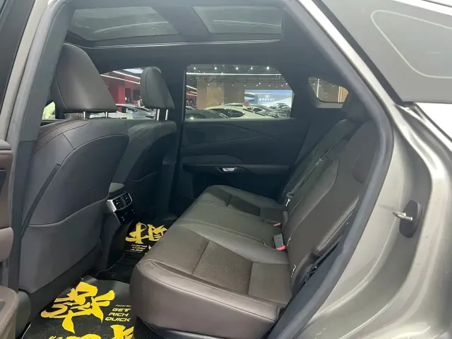 Lexus RX — Фото автомобиля 14
