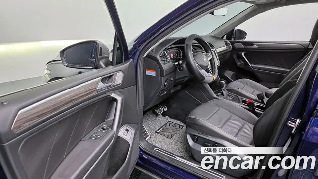 Volkswagen Tiguan — Фото автомобиля 10