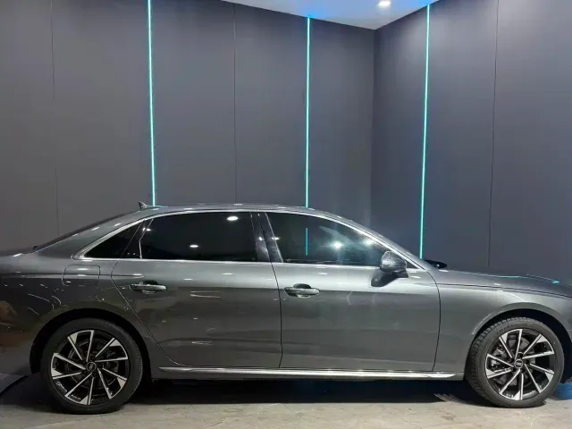 Audi A4L — Фото автомобиля 5