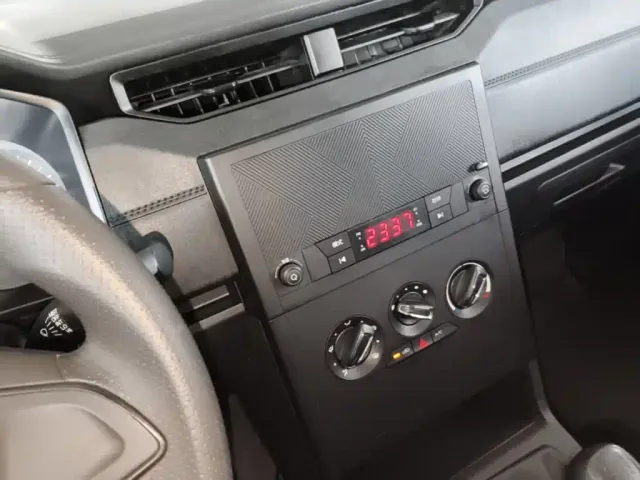 Wuling Hongguang Plus — Фото автомобиля 12