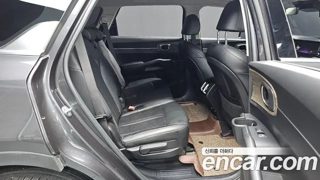Фотография автомобиля — Kia Sorento Sorento 4-е поколение Дизель 2.2 2WD