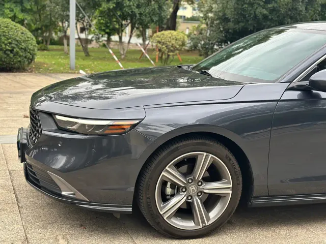 Honda Accord — Фото автомобиля 10