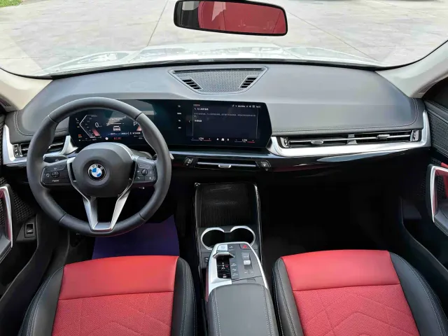 BMW X1 — Фото автомобиля 11