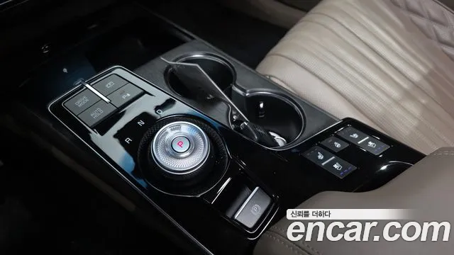 Kia K8 — Фото автомобиля 9